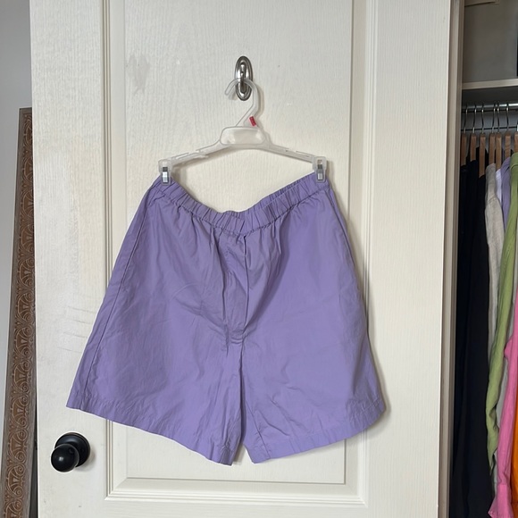 EUC aritzia Wilfred cotton poplin shorts in size M, colour lavender - Picture 1 of 5